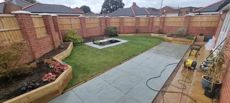 Landscaper Nottingham 28 Xlarge