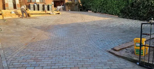 Landscaper Nottingham 40 Medium